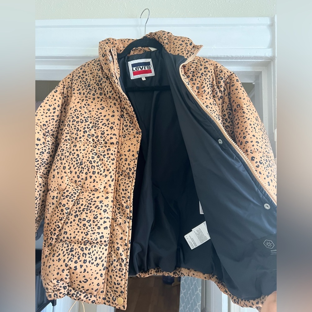 Levi’s Sydney Short Puffer Jacket - Picture 6 of 6